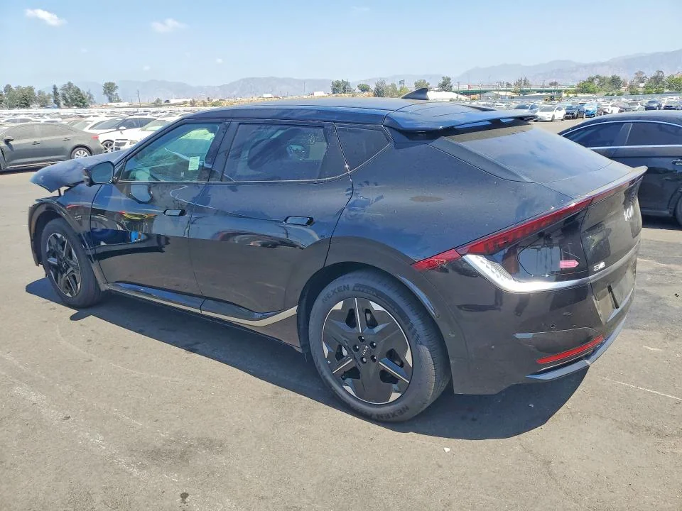 KIA EV6 2025 photo 2