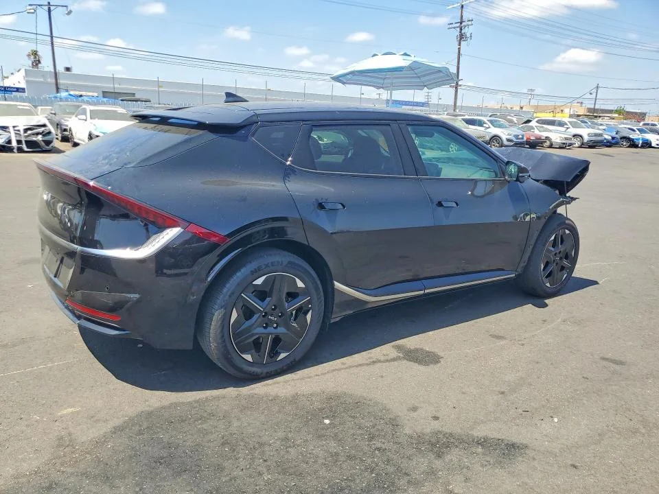 KIA EV6 2025 photo 3