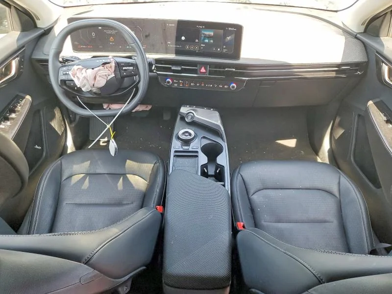 KIA EV6 2025 photo 8