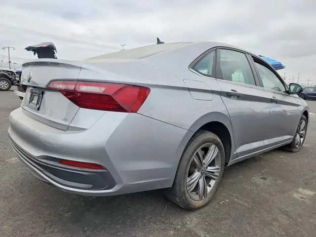 VOLKSWAGEN JETTA 2024 photo 3