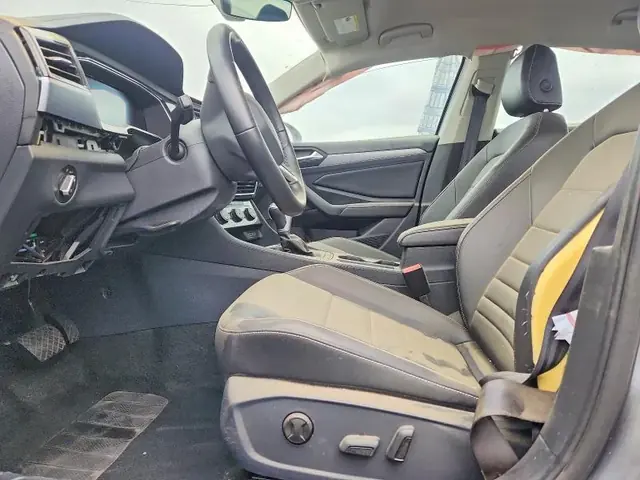 VOLKSWAGEN JETTA 2024 photo 7