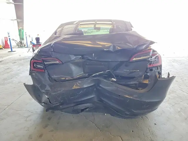 TESLA MODEL 3 2022 photo 6