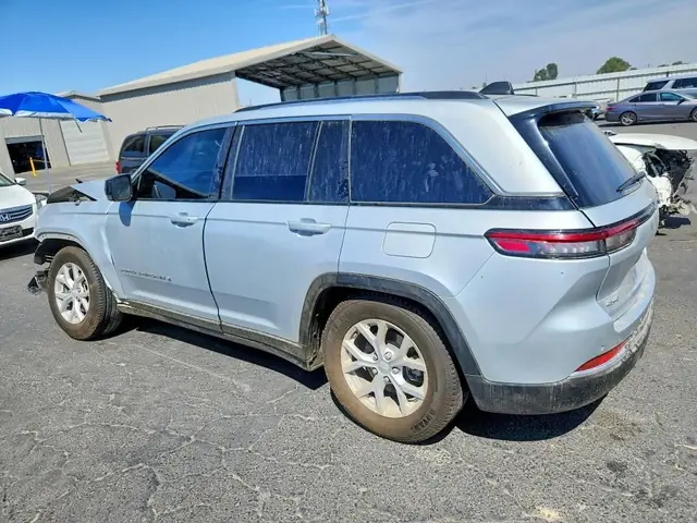 JEEP GRAND CHEROKEE 2023 photo 2