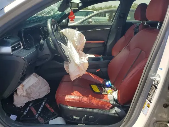 KIA K5 2023 photo 7