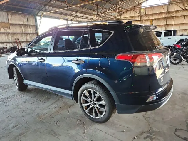 TOYOTA RAV4 2018 photo 2
