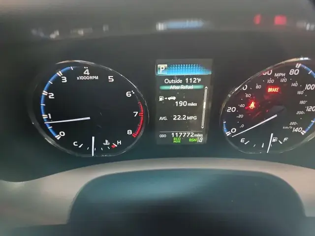 TOYOTA RAV4 2018 photo 9