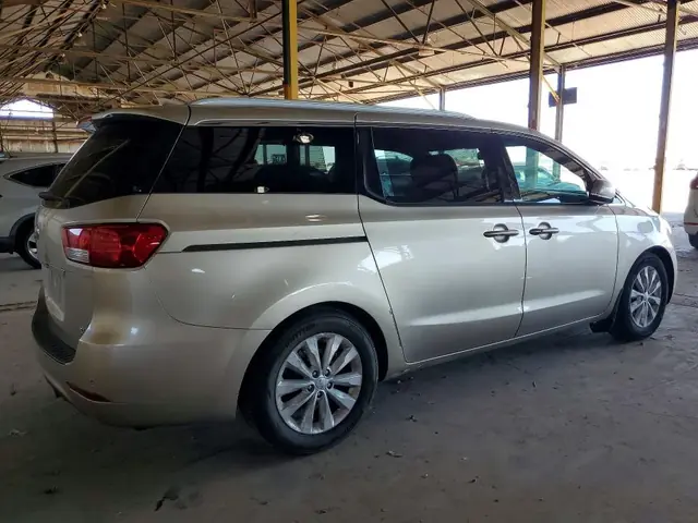 KIA SEDONA 2015 photo 3
