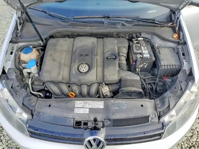 VOLKSWAGEN GOLF 2011 photo 11