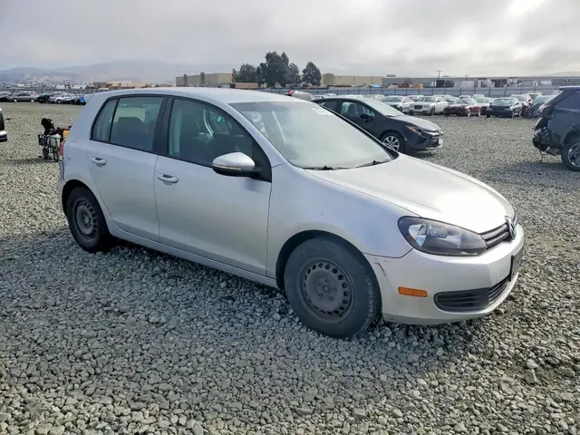 VOLKSWAGEN GOLF 2011 photo 4