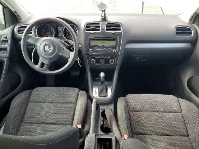 VOLKSWAGEN GOLF 2011 photo 8