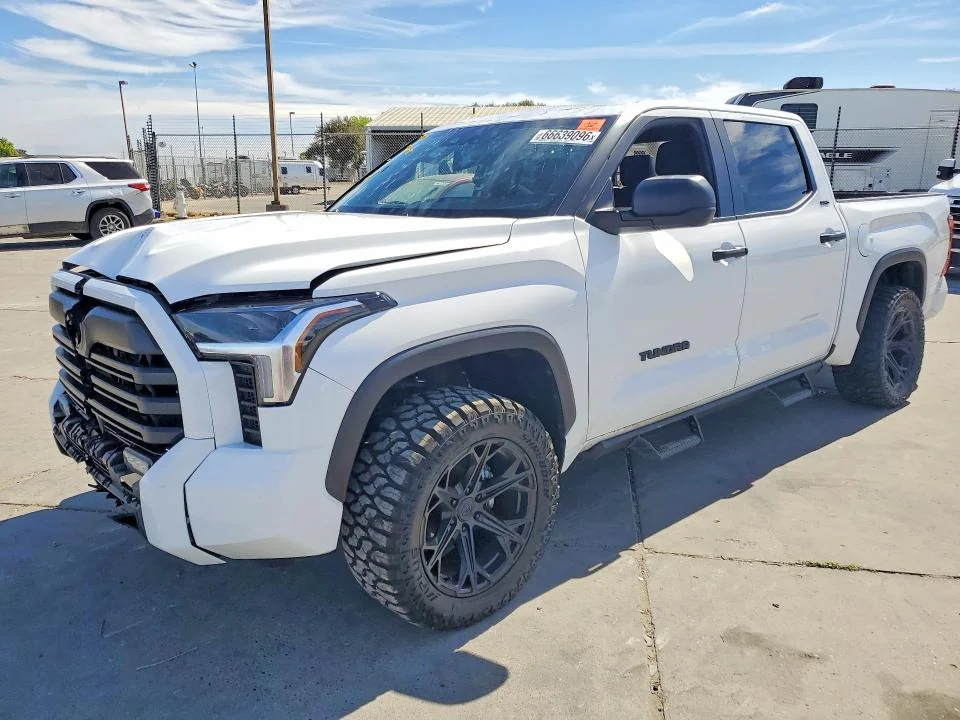 TOYOTA TUNDRA 2026 — VIN 5TFLA5DB2TX405193, REAR END, CA - SO SACRAMENTO