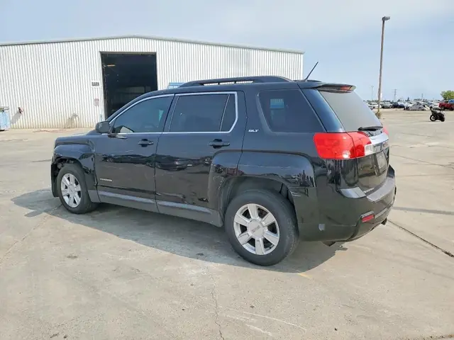 GMC TERRAIN 2013 photo 2