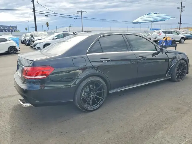 MERCEDES-BENZ E 2014 photo 3