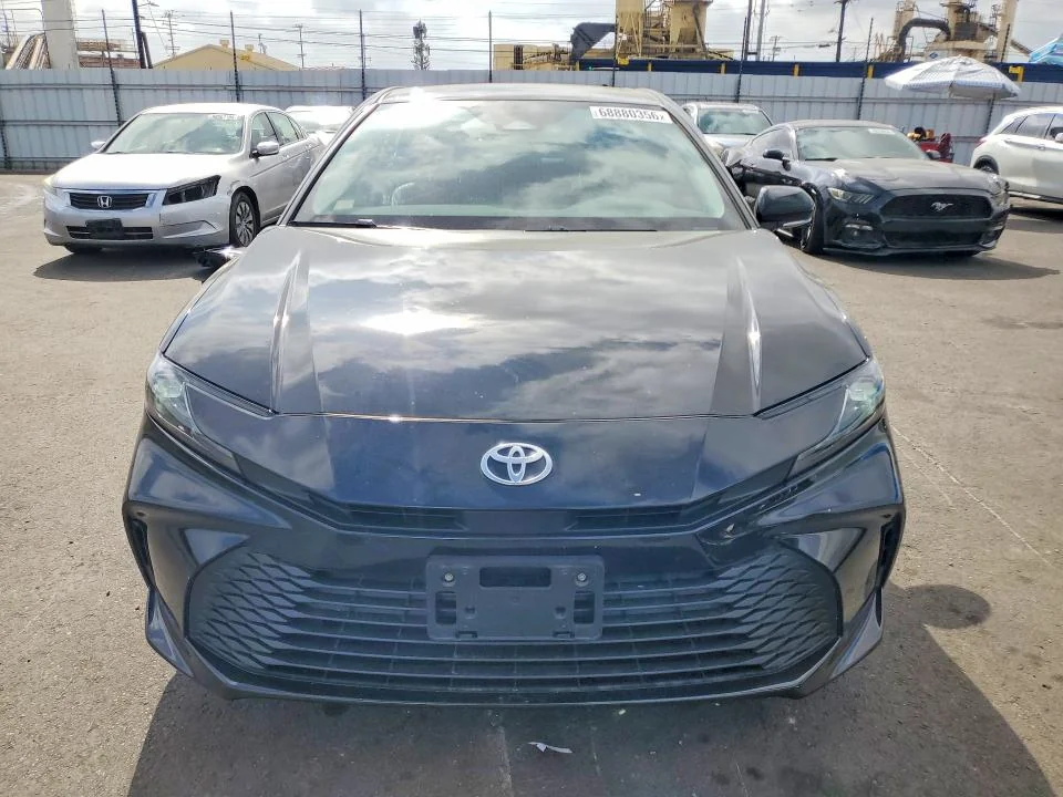 TOYOTA CAMRY 2026 photo 5