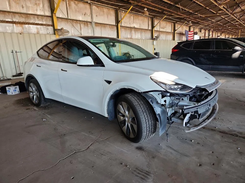 TESLA MODEL Y 2022 photo 4