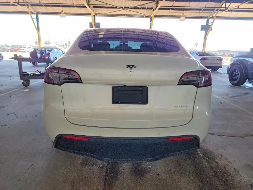 TESLA MODEL Y 2022 photo 6
