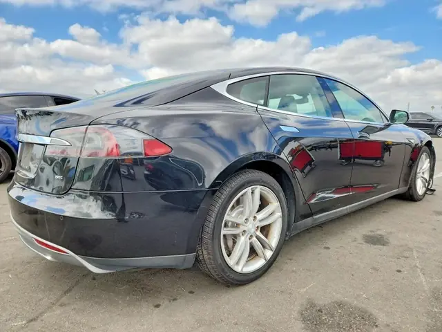 TESLA MODEL S 2013 photo 3