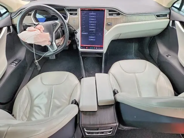 TESLA MODEL S 2013 photo 8