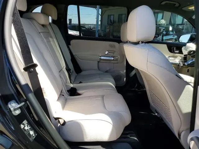 MERCEDES-BENZ EQB 2024 photo 11