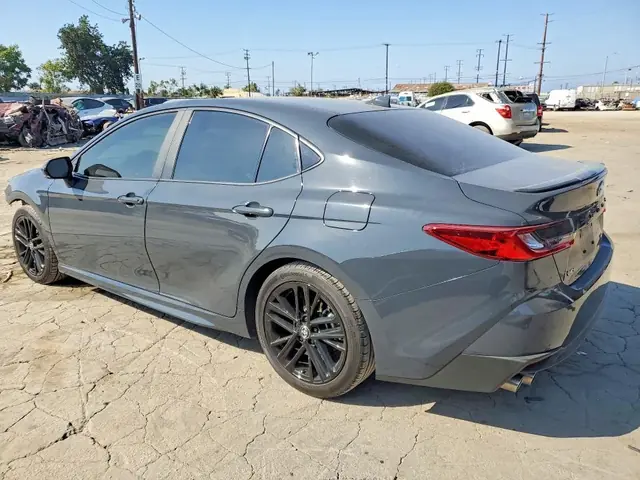 TOYOTA CAMRY 2025 photo 2