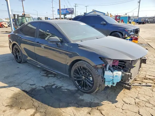 TOYOTA CAMRY 2025 photo 4
