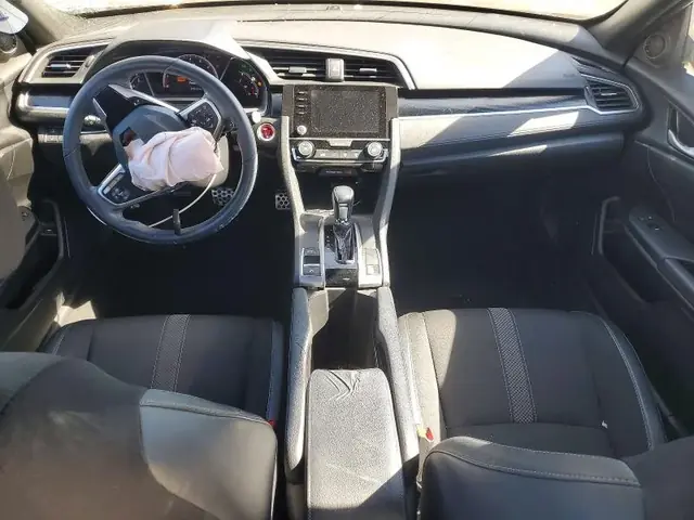 HONDA CIVIC 2019 photo 8