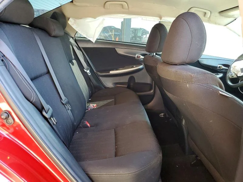 TOYOTA COROLLA 2013 photo 10