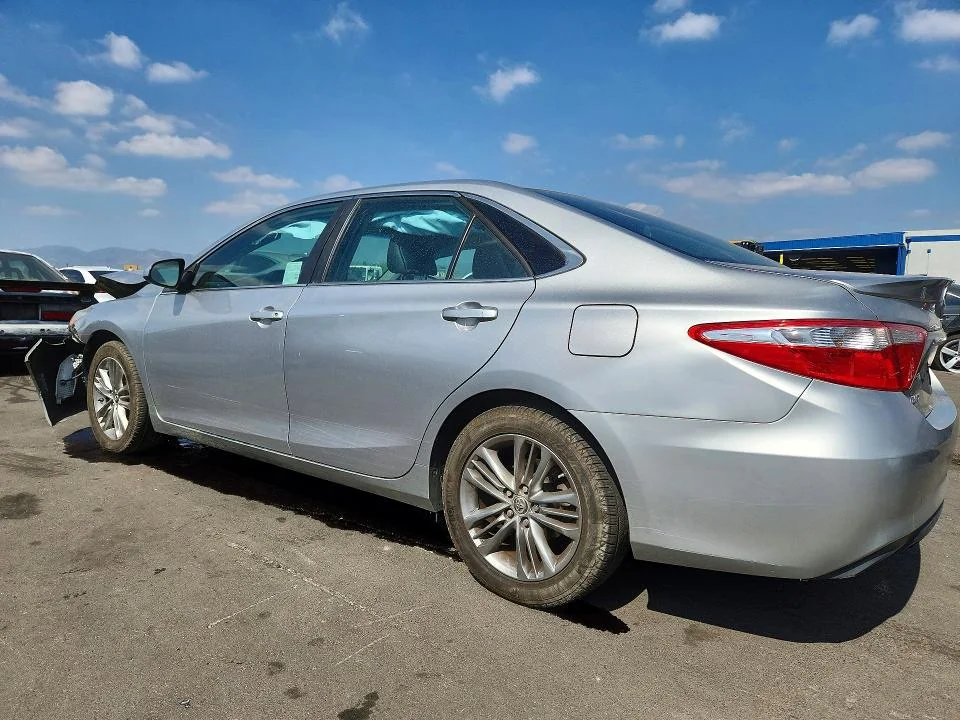 TOYOTA CAMRY 2015 photo 2