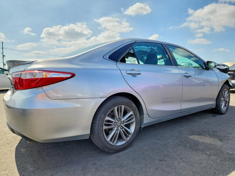 TOYOTA CAMRY 2015 photo 3