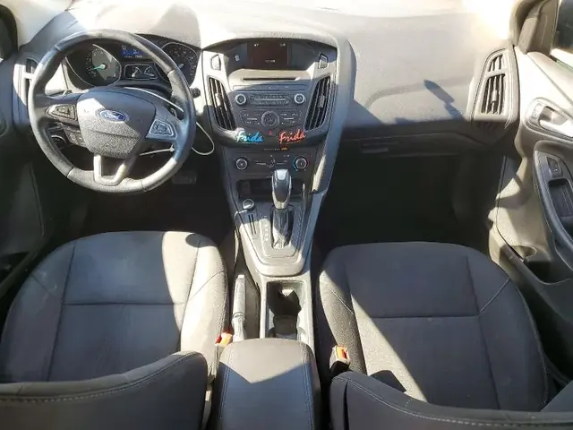 FORD FOCUS 2016 photo 8