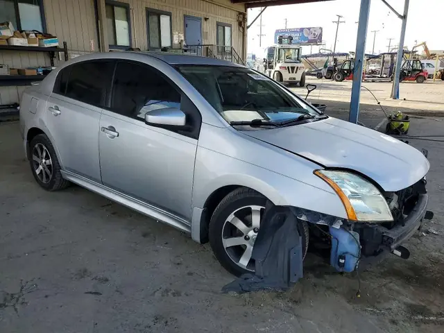 NISSAN SENTRA 2012 photo 4