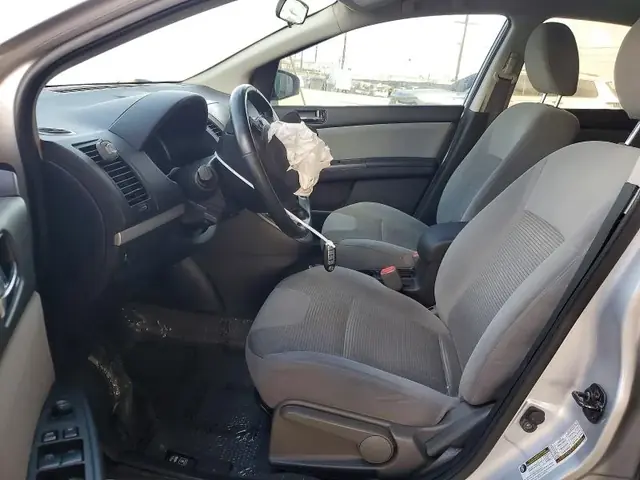 NISSAN SENTRA 2012 photo 7