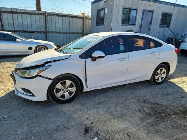 CHEVROLET CRUZE 2017 — FRONT END