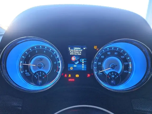 CHRYSLER 300 2013 photo 9