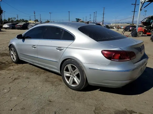 VOLKSWAGEN CC 2013 photo 2