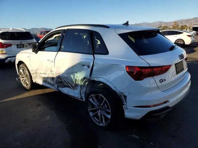 AUDI Q3 2025 photo 2