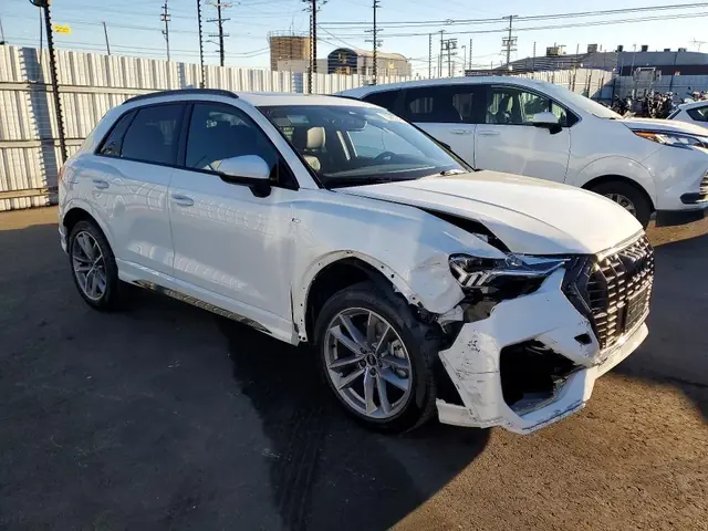 AUDI Q3 2025 photo 4