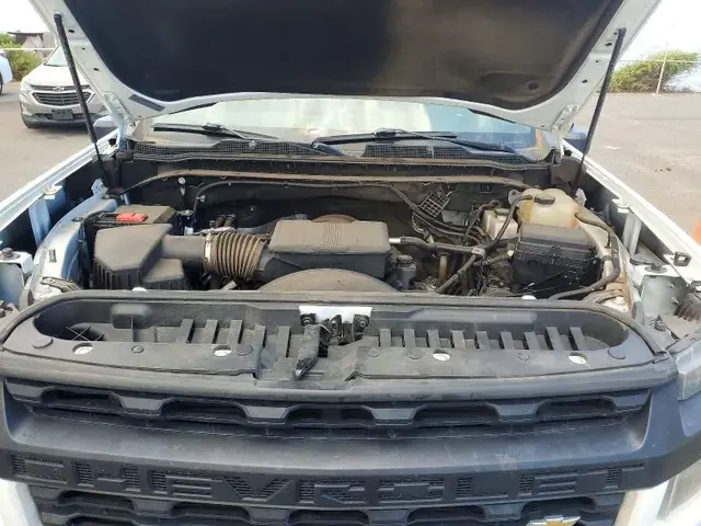 CHEVROLET SILVERADO 2022 photo 11