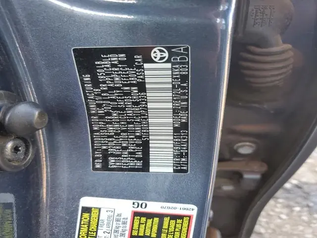 TOYOTA COROLLA 2018 photo 13