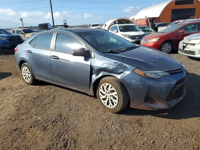 TOYOTA COROLLA 2018 photo 4