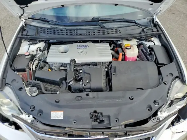 LEXUS CT 2016 photo 11