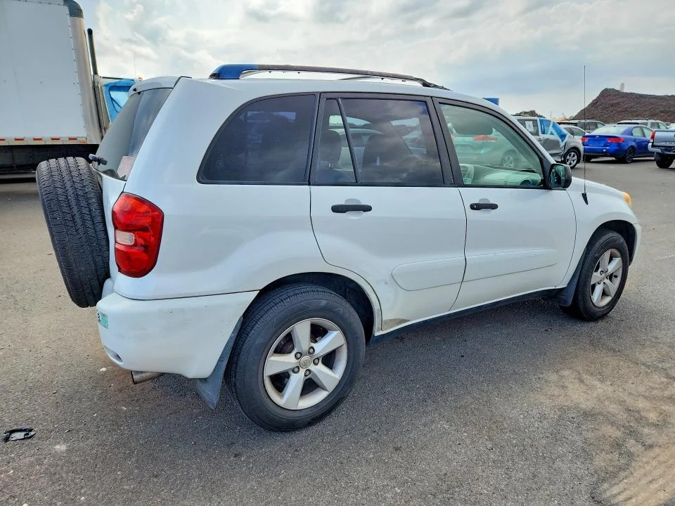 TOYOTA RAV4 2005 photo 3