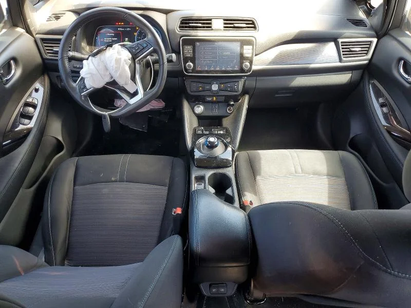 NISSAN LEAF 2020 photo 8