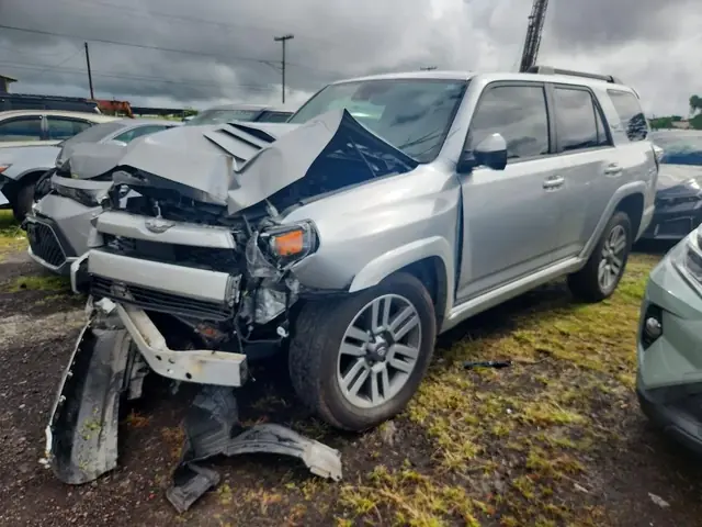 TOYOTA 4RUNNER 2022 — FRONT END