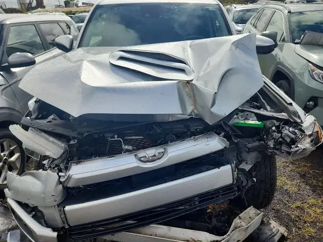 TOYOTA 4RUNNER 2022 photo 12