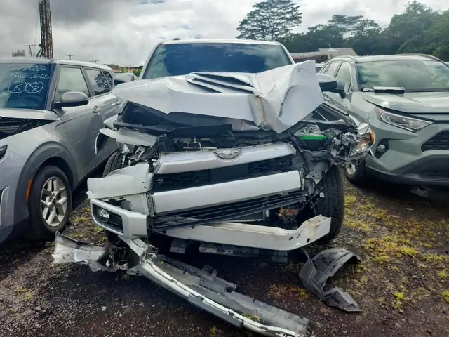 TOYOTA 4RUNNER 2022 photo 5