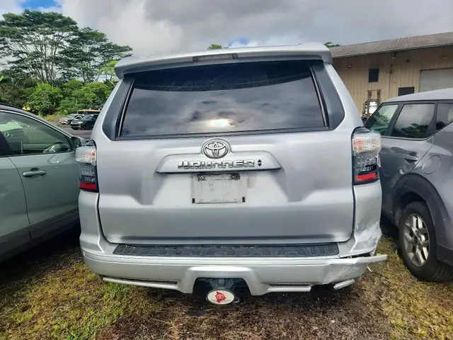 TOYOTA 4RUNNER 2022 photo 6