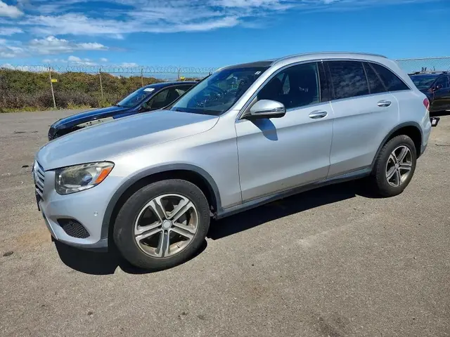MERCEDES-BENZ GLC 2017 — FRONT END