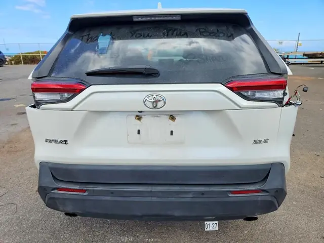 TOYOTA RAV4 2021 photo 6