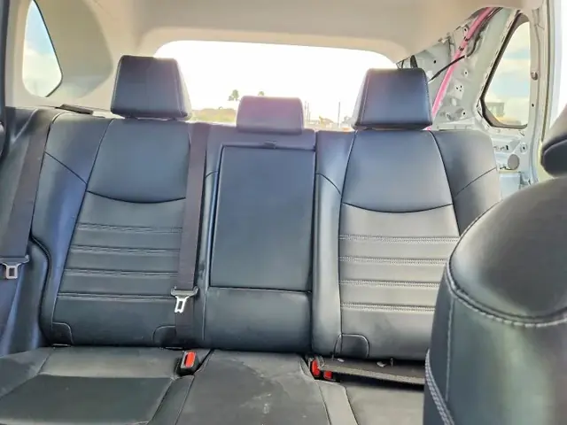 TOYOTA RAV4 2021 photo 10